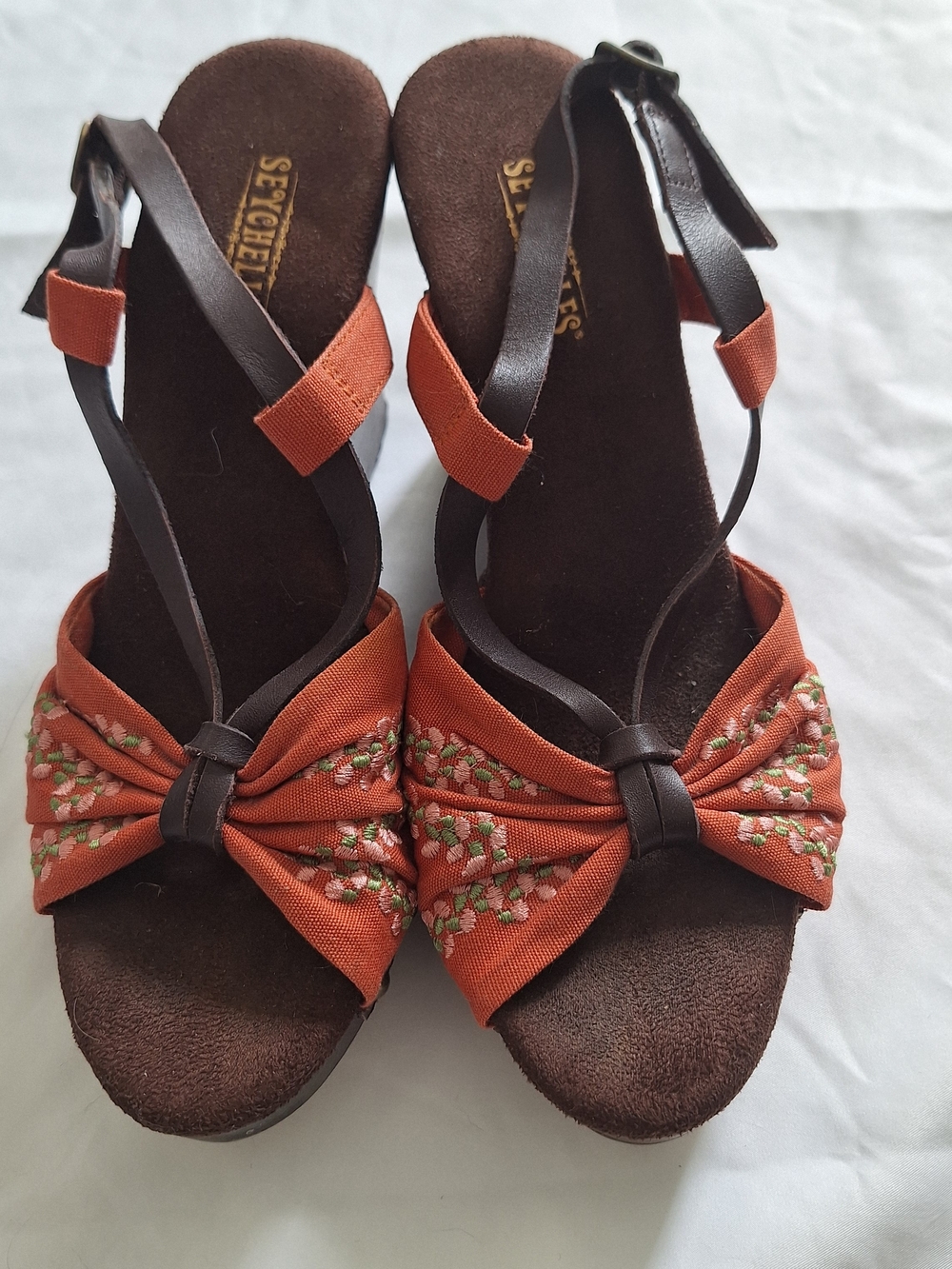 Vintage Y2K Seychelles Women’s Wedge Orange Sandalls